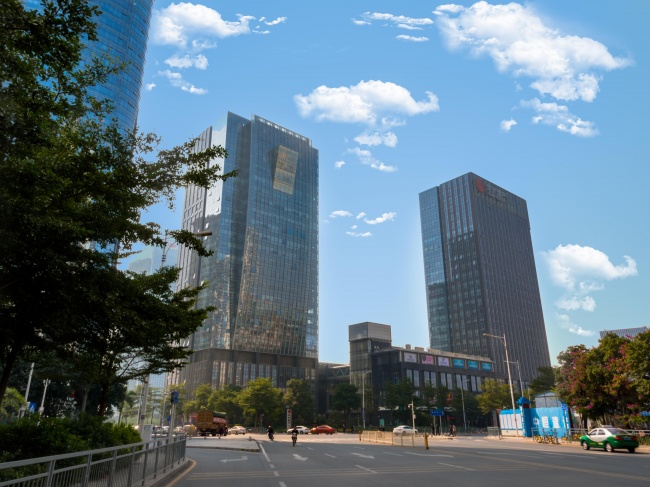深圳联合共赢集团 前海金融中心龙光世纪大厦